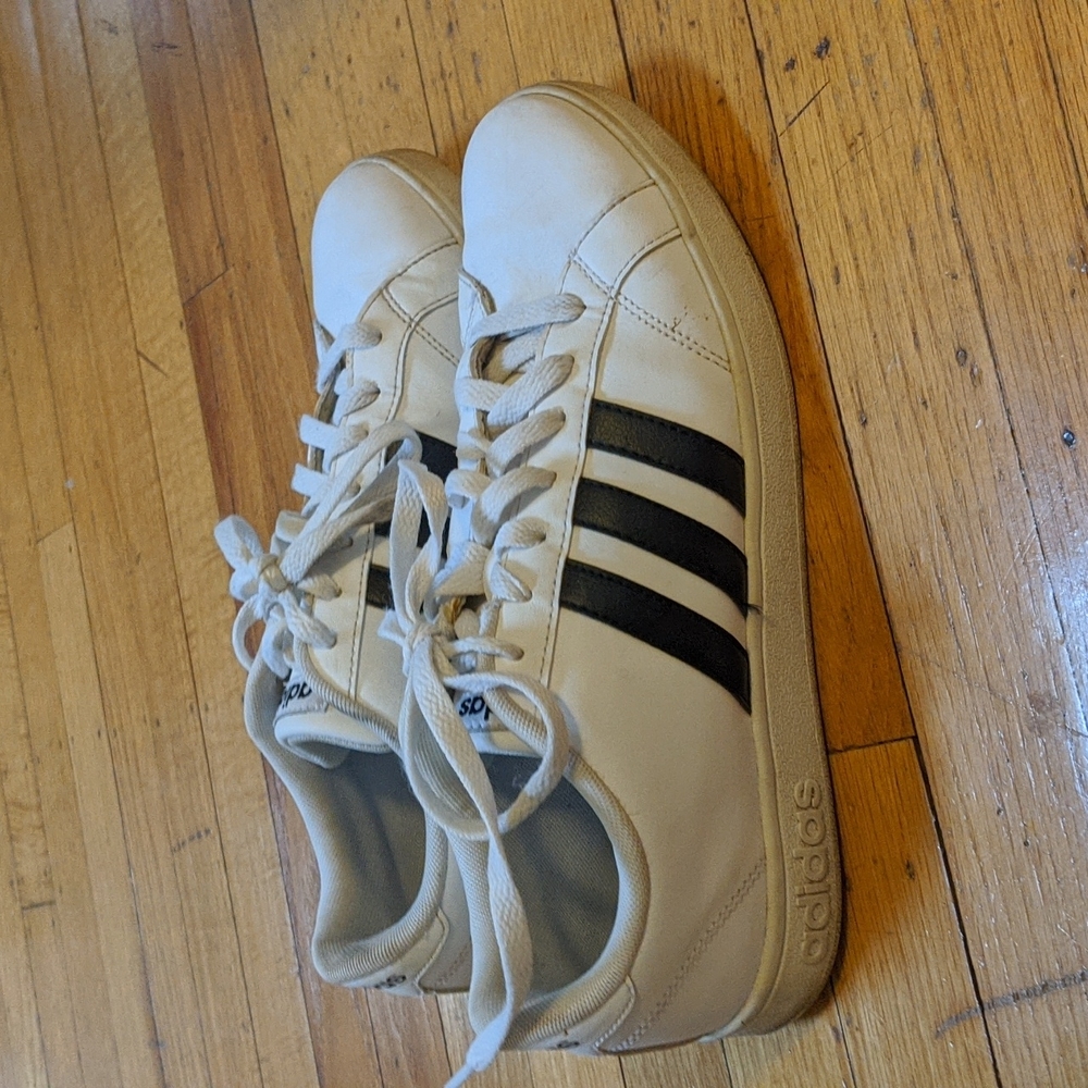 Adidas court sneaker.  Women's size 9.5.